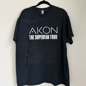 Akon Tee